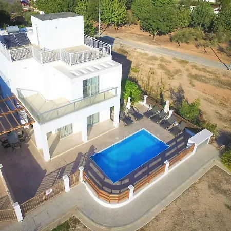 Дом отдыха 10 Корал-Бэй