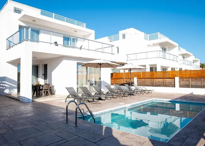 10 Holiday home Coral Bay