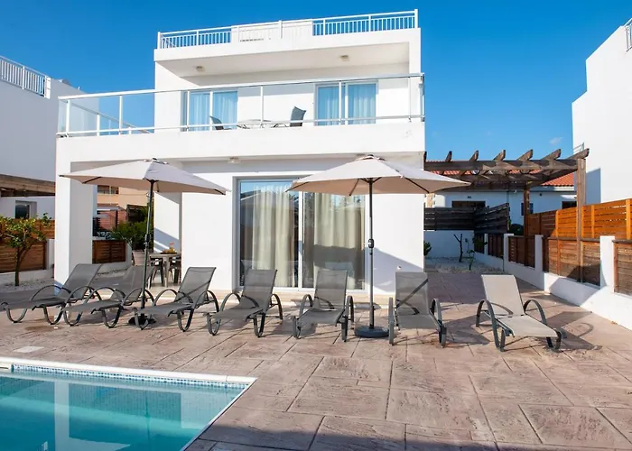 10 Holiday home Coral Bay